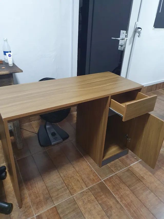 Escrivaninha nova montagem grátis  - Foto 4