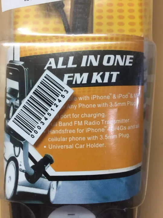 Kit FM para carro - Handsfree, Carregador e Rádio Transmissor