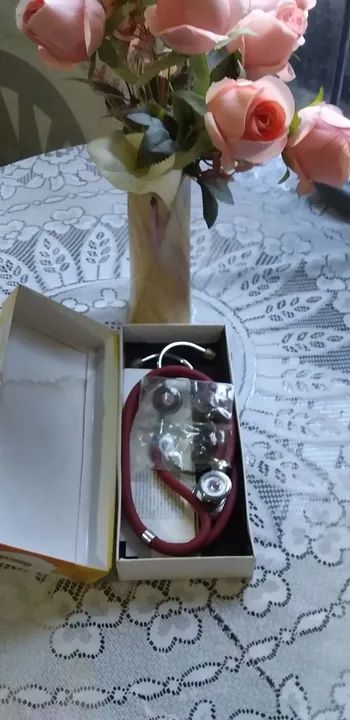 Estetoscópio novo na caixa - Foto 2