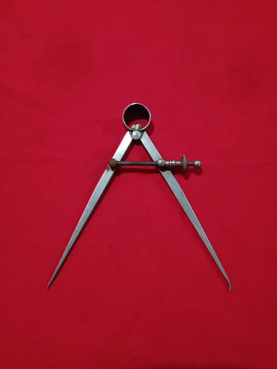 Straight and external measuring compass imported from England 6 inches64198293698177123