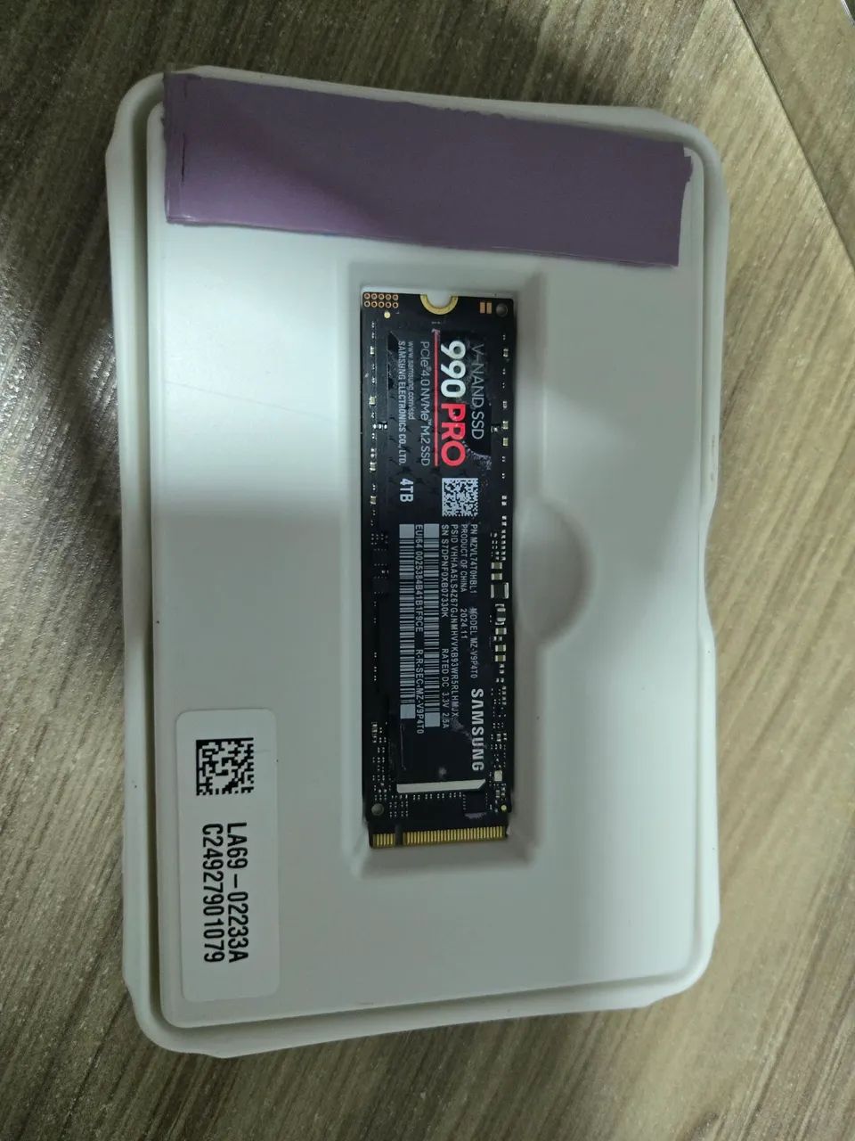 SSD 4tb 990pro Samsung 01 ano e 2 meses ainda na garantia. 