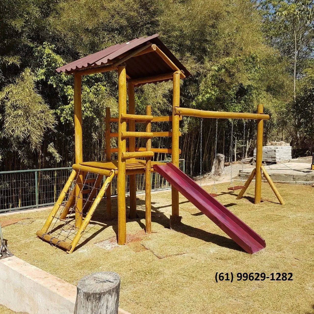 PARQUINHO INFANTIL / PLAYGROUND 