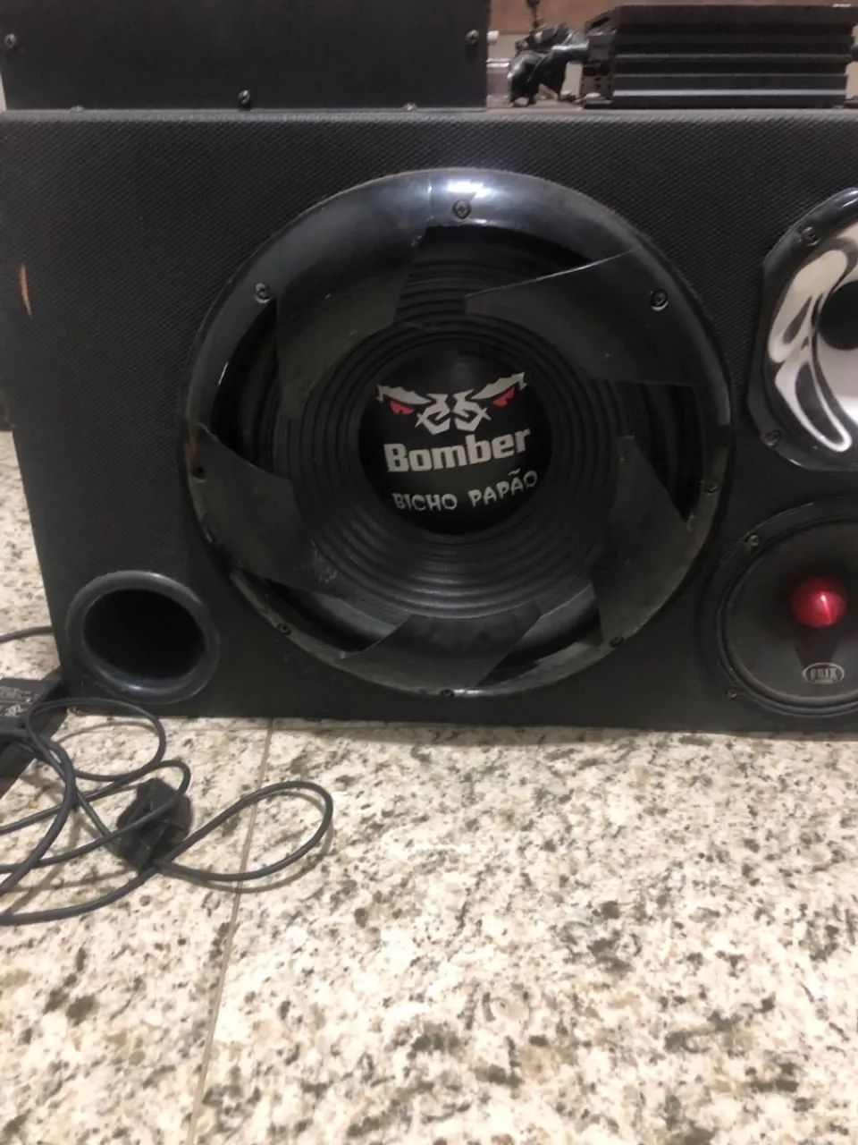 Caixa de som com fonte carregadora de bateria  - Foto 5