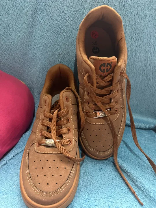 Tênis Casual Marrom - Tamanhos 35 Bota casual marrom -tamanho 33