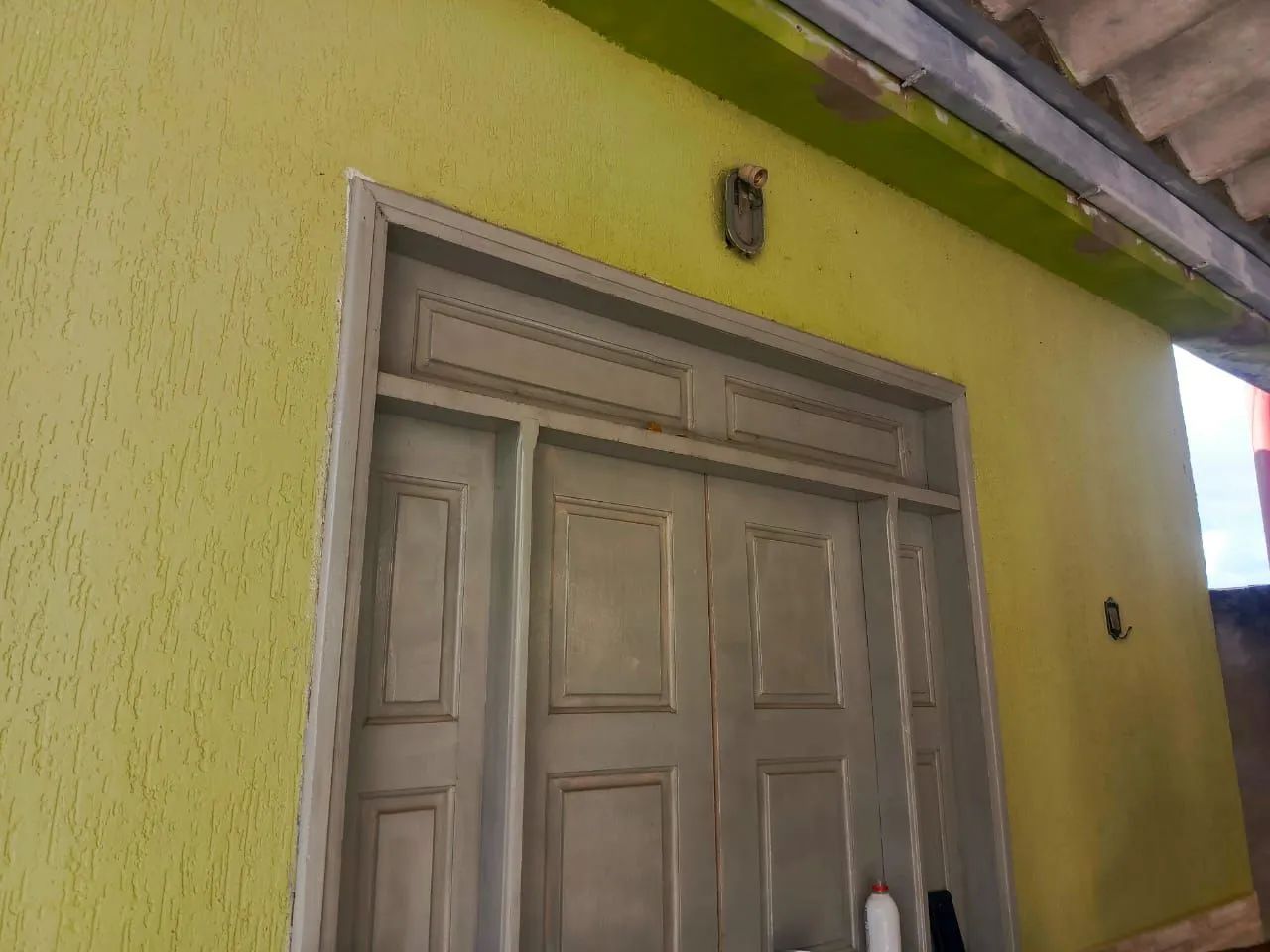 Janela de madeira em excelente estado 250$