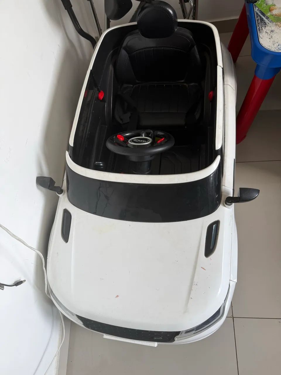 Carro elétrico infantil pouco usado - Foto 2