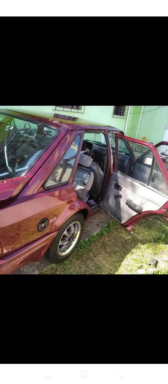 Vendo Escort Guarujá 92 veículo raro mosca branca  - Foto 2