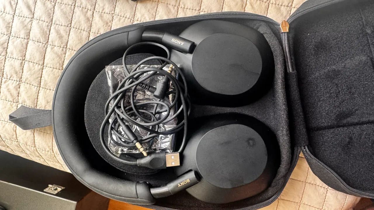 Vendo sony WH-1000XM5  muito novo - Foto 2