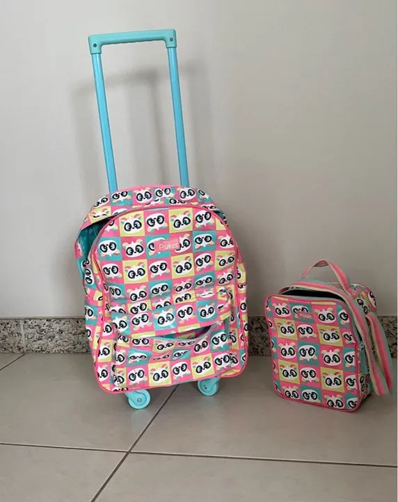 Conjunto de Mochila de Rodinhas e Lancheira Infantil