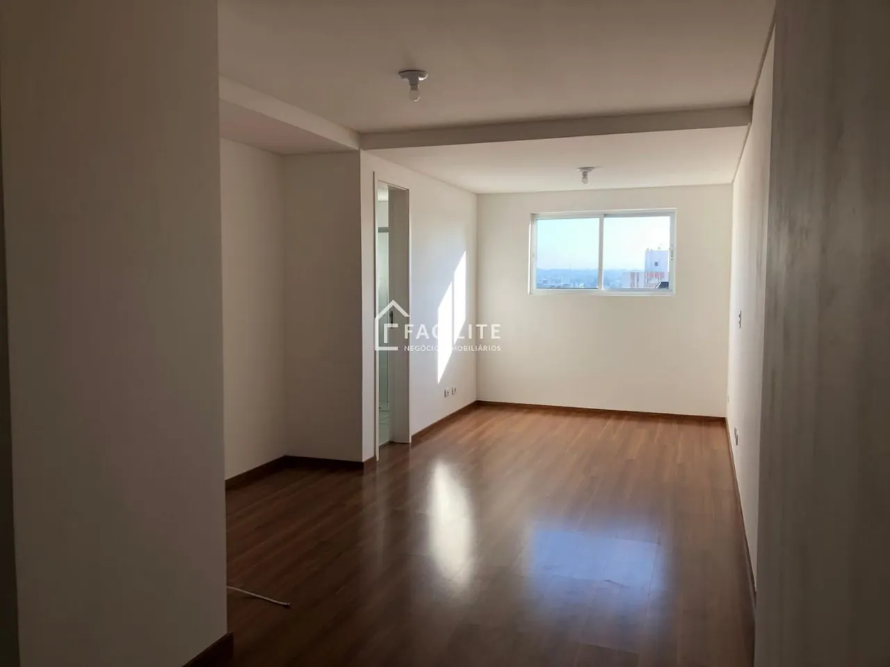 Studio para Locação em Curitiba, CENTRO, 1 dormitório, 1 banheiro, 1 vaga