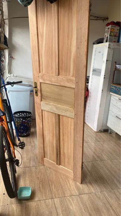 PORTA  DE MADEIRA NOVINHA. - Foto 2