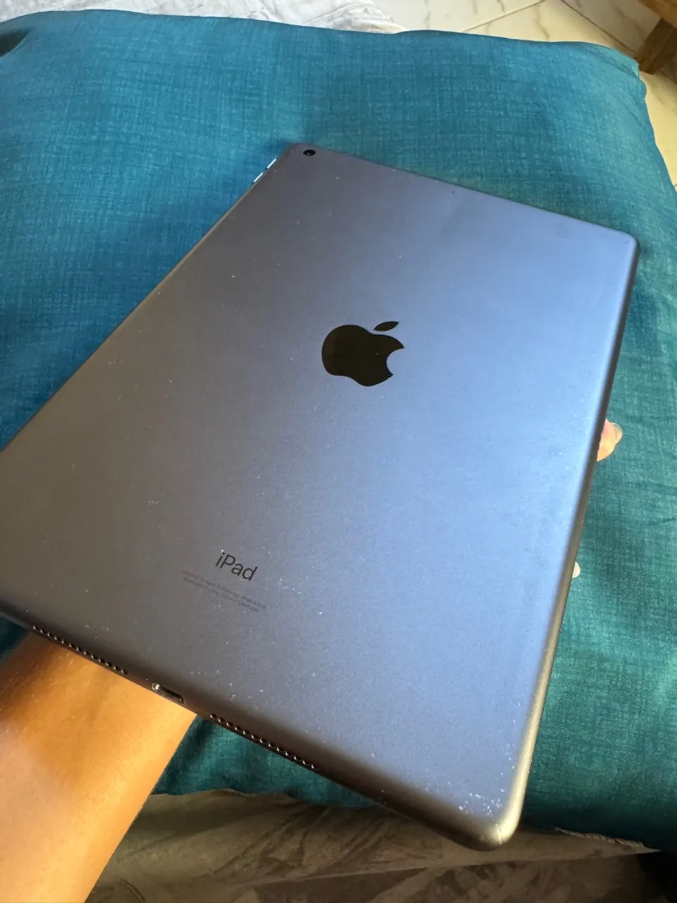 iPad Apple Cinza - Perfeito para uso!