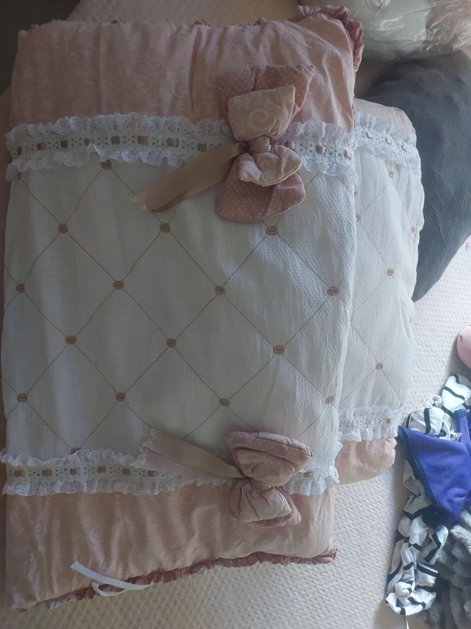 Kit berço rosê com detalhes e laços - Foto 3