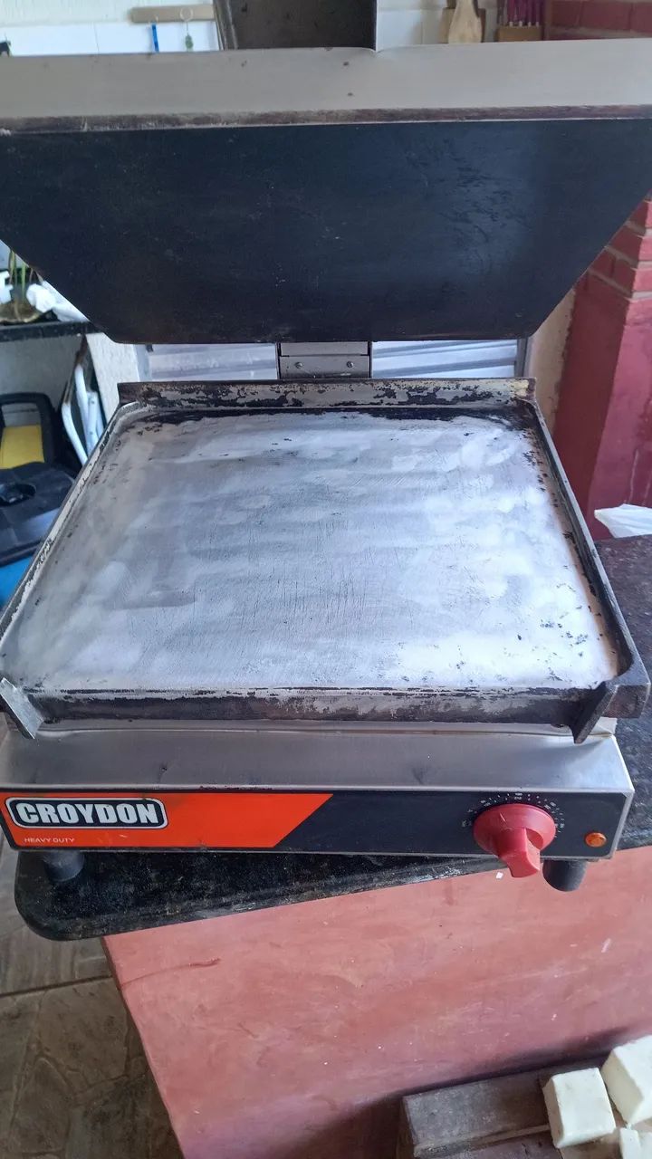 Sanduicheira/Grill Croydon SSGL Industrial,3200V/220V - Foto 3