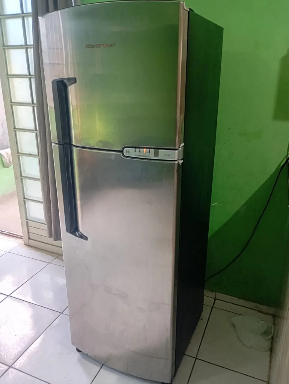 Geladeira Brastemp Frost Free inox funcionando perfeitamente bem 