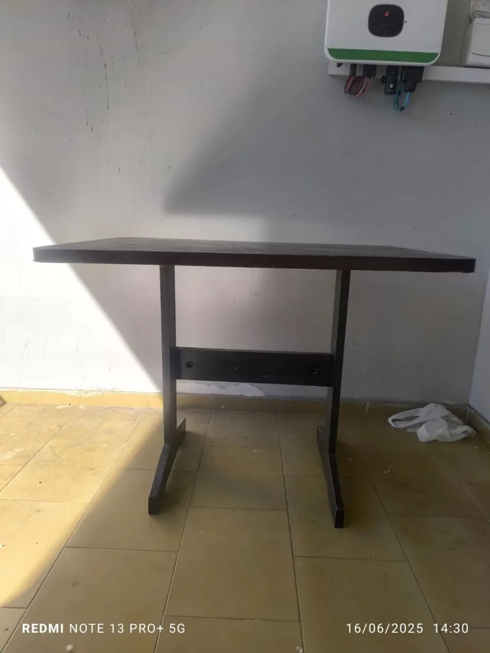 Mesa de centro em madeira - Foto 2
