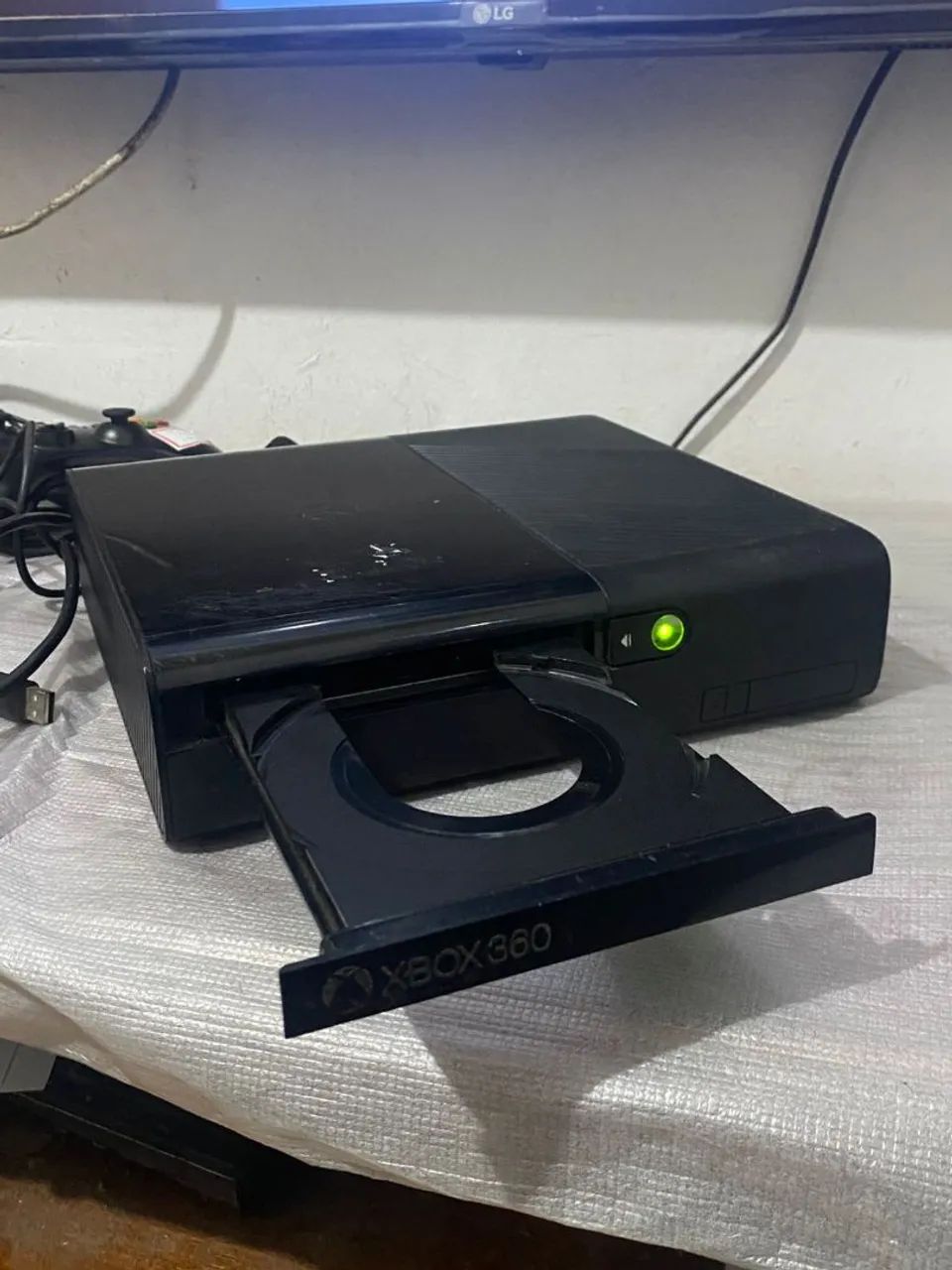 Xbox 360 desbloqueado.vai com 1 manete original  - Foto 2