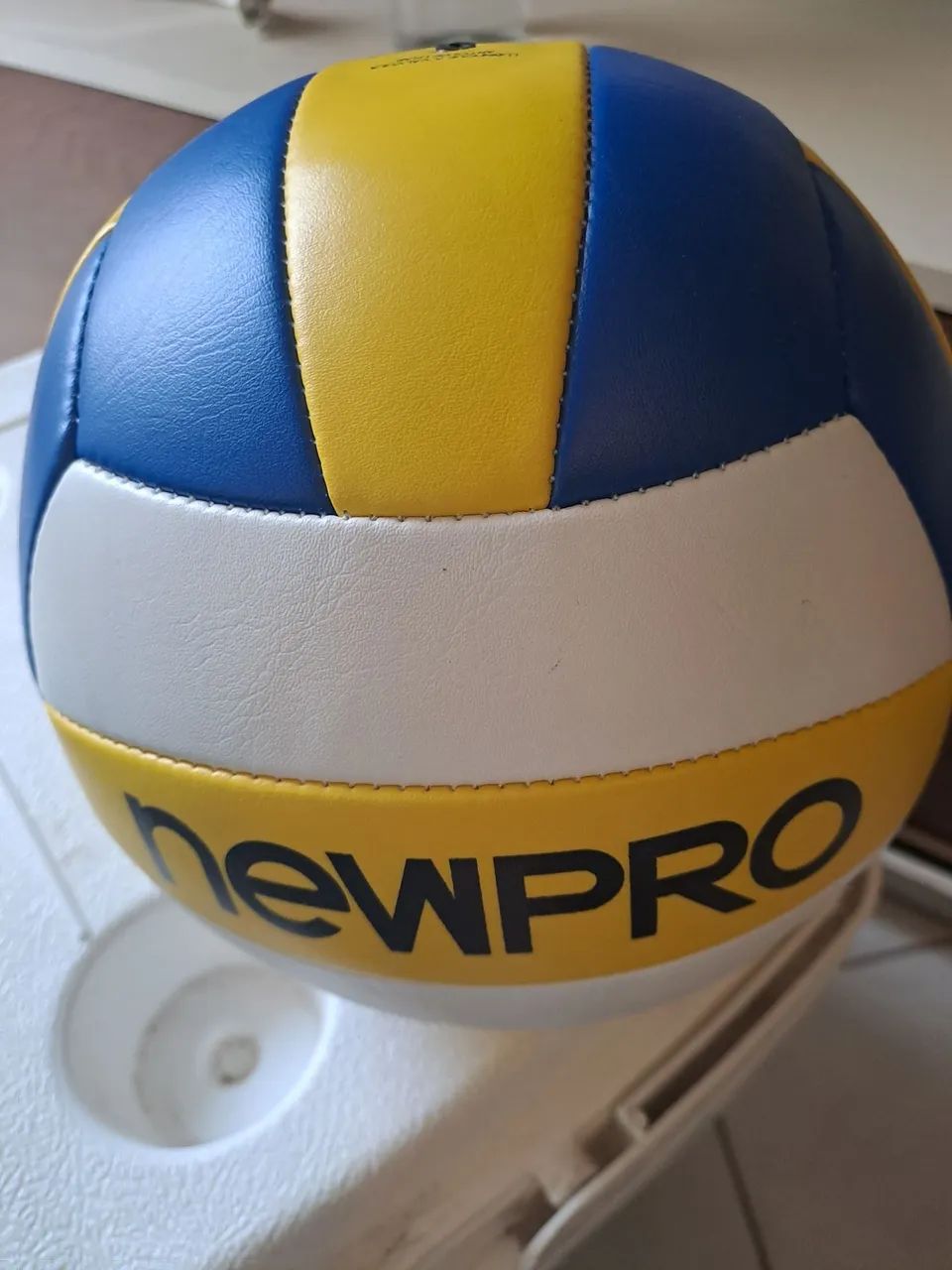 Cooler - caixa térmica + 1 bola de vôlei + 1 bola de futebol - Foto 4