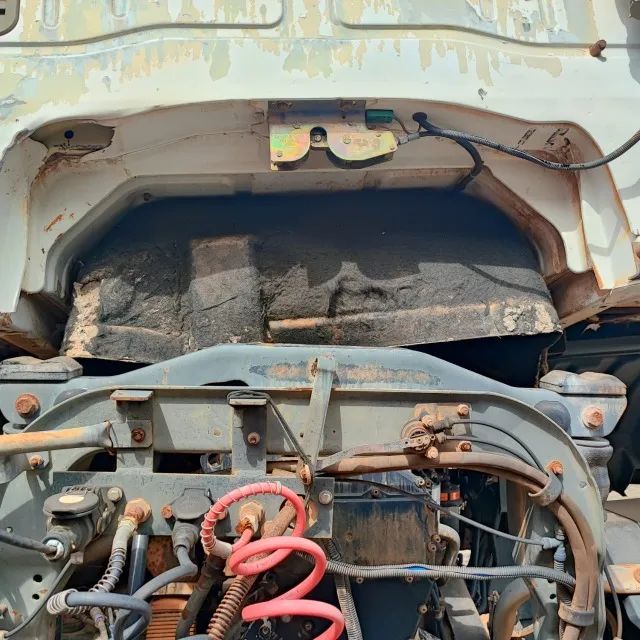 Cabine Iveco Stralis HD 570 2008/2009 - Foto 15