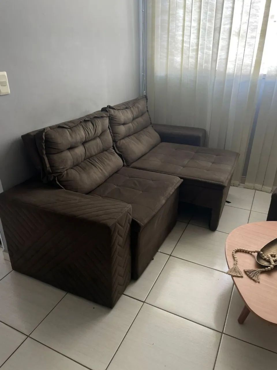 Sofá retrátil semi novo