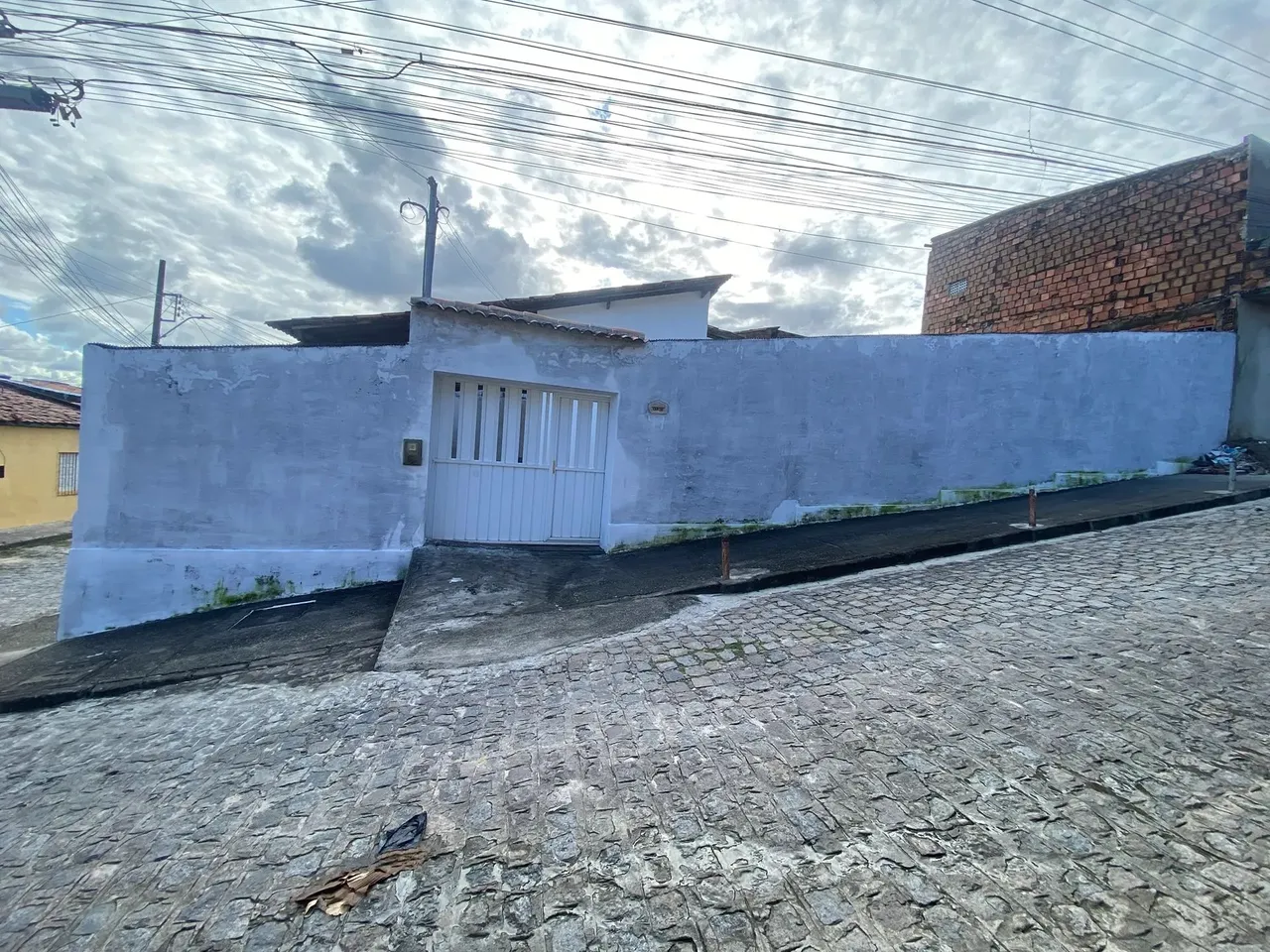 VENDO CASA GRANDE NO SANTOS DUMONT