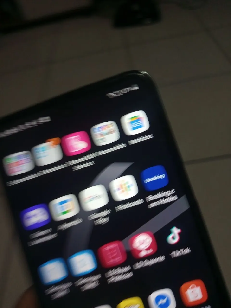Celular LGK62+