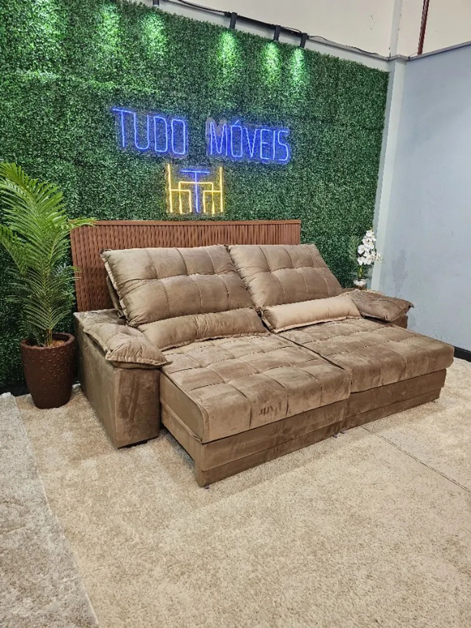 Sofá Retrátil, Reclinável, com USB e Pillowtop nos braços - Foto 5