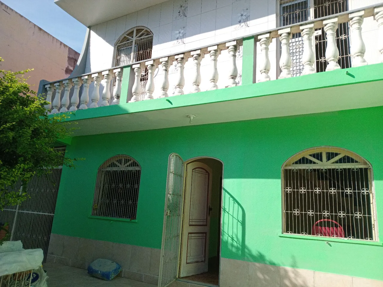 Casa grande no centro Alugo $2.700
