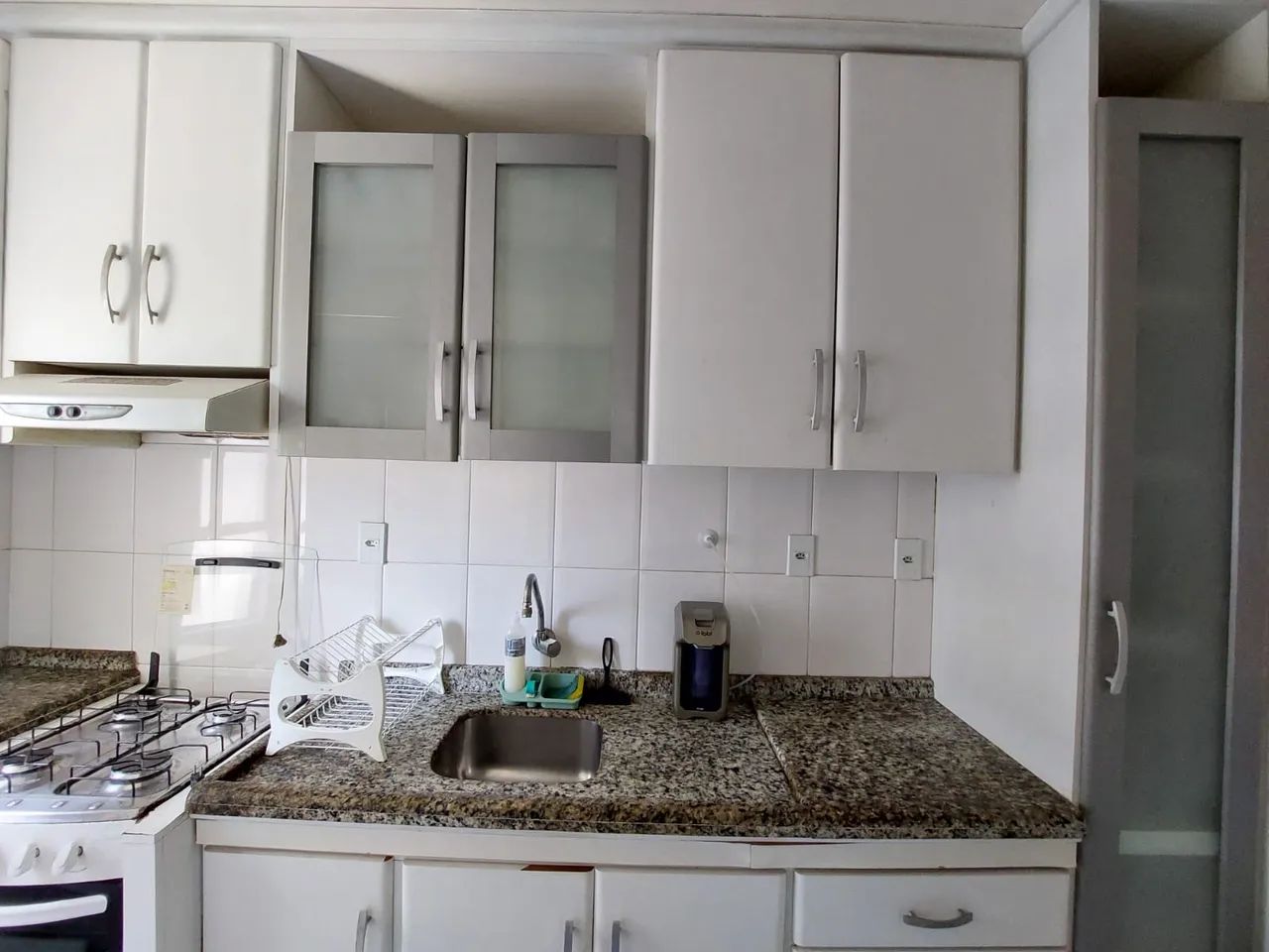 75m² mobiliado, 2/4, sala, varanda, banheiro social, cozinha, área de serviço e garagem - Foto 9