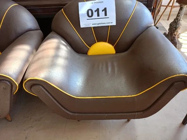 Poltronas pé palito antigas - Foto 2