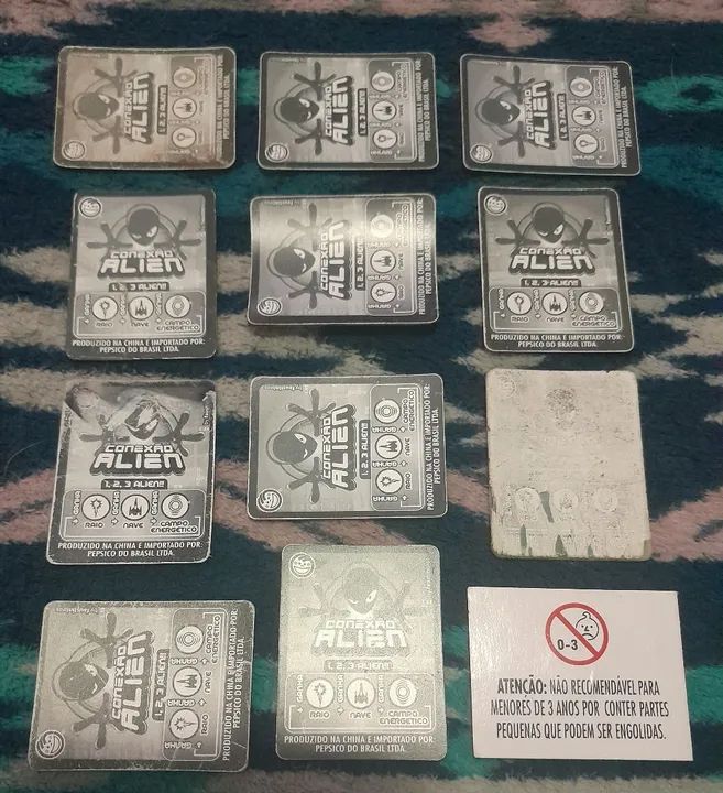 Lote Elma Chips Conexão Alien Máquina do Tempo e Rappers Pokemon