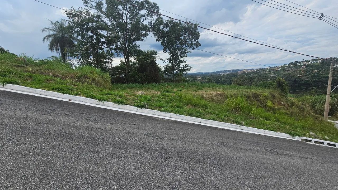 Excelente lote de 2000m² em Sarzedo 