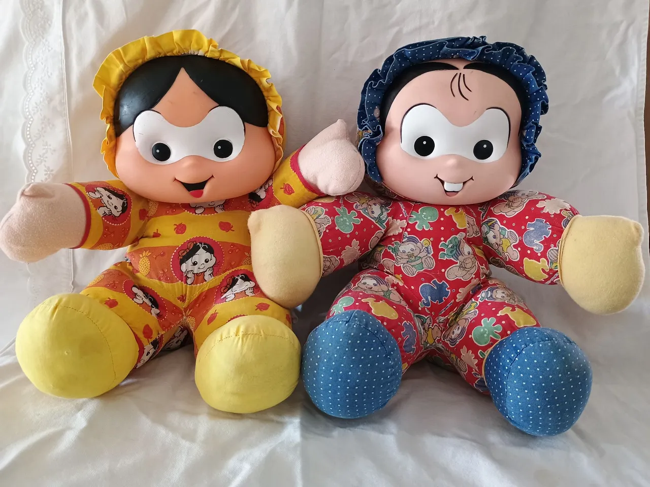 Mônica e Magali dupla de bonecas em tecido com rosto em vinil