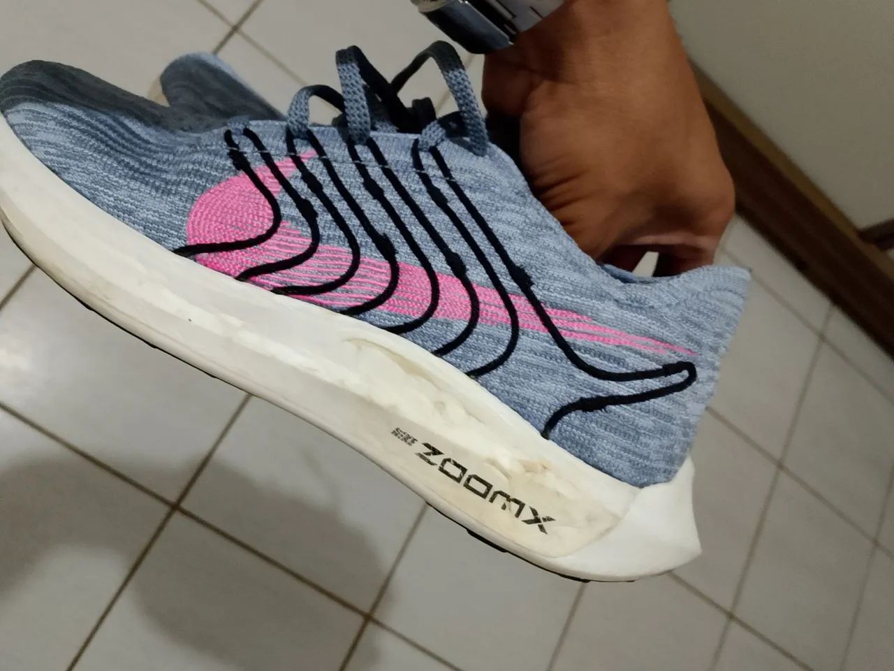 Tênis Nike ZoomX Invincible Run Flyknit 2 Feminino - Foto 2