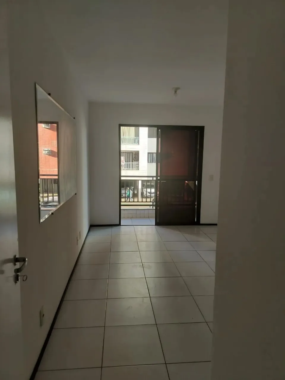 Locação no Calhau com 2 quartos