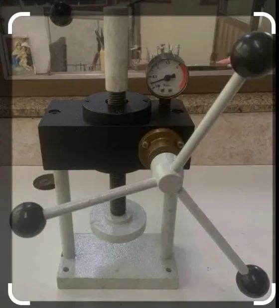 Prensa Hidráulica Prótese Odontologia 