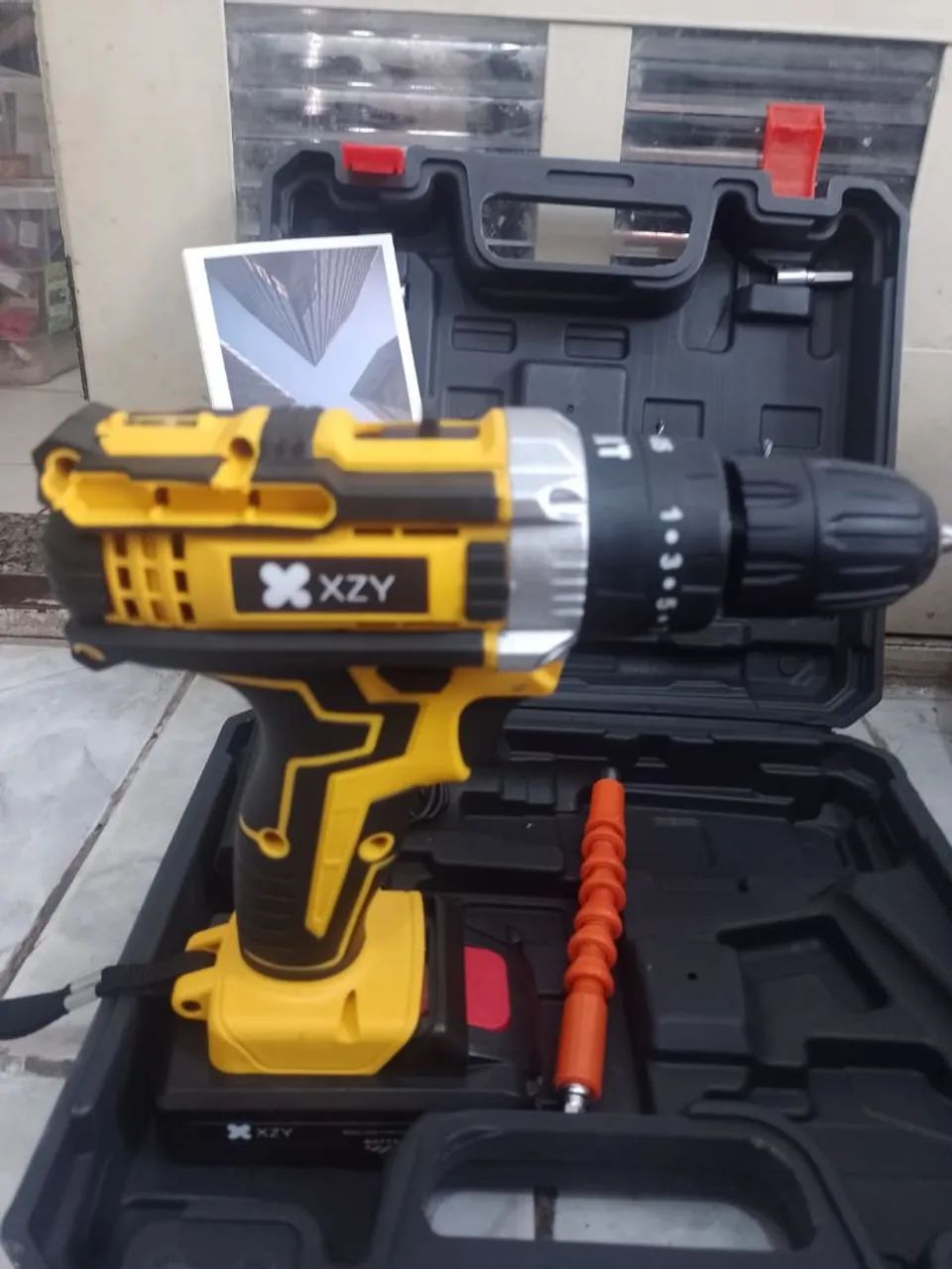 Furadeira/Parafusadeira 36 V XZY - Ferramentas de Construção