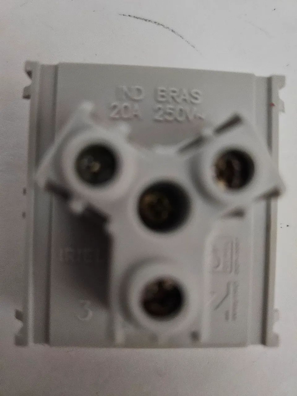 KIT 2 Iriel Multi-Function Sockets, 220V, 20A, 3-Pin (2P+T)64750670168706124