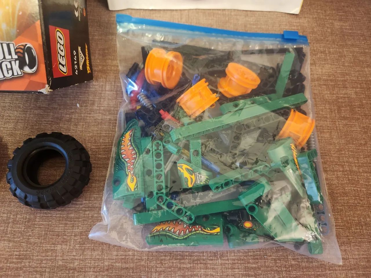 LEGO Technic Monster Jam Dragon 42149 (217 Peças) - Foto 2