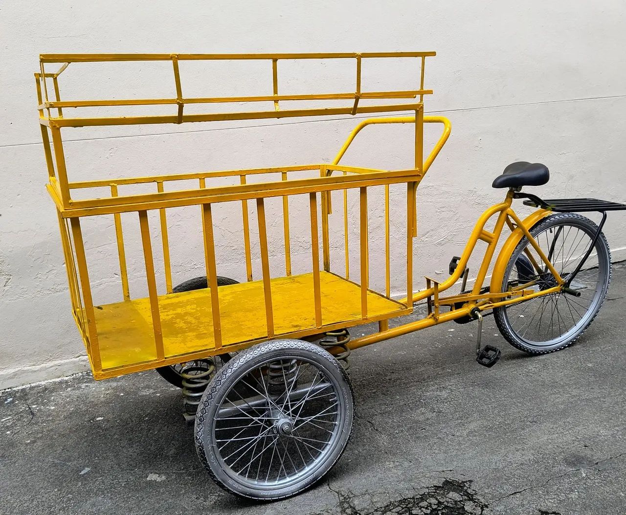 Vendo triciclo 