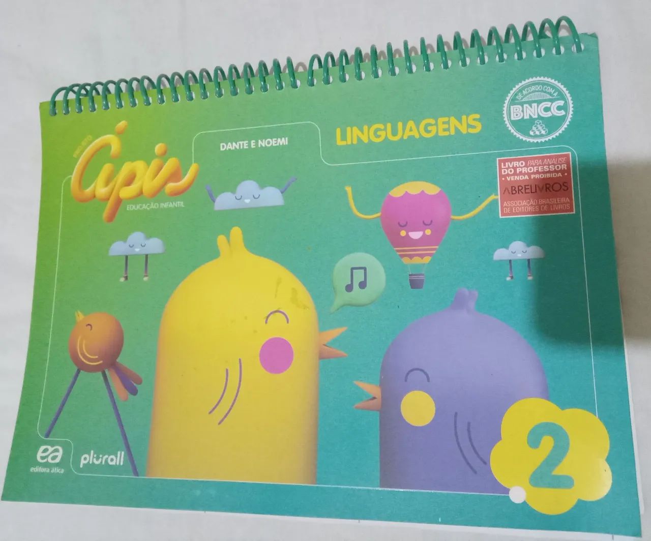 Livro didático Ápis educação volume 2 linguagens 
