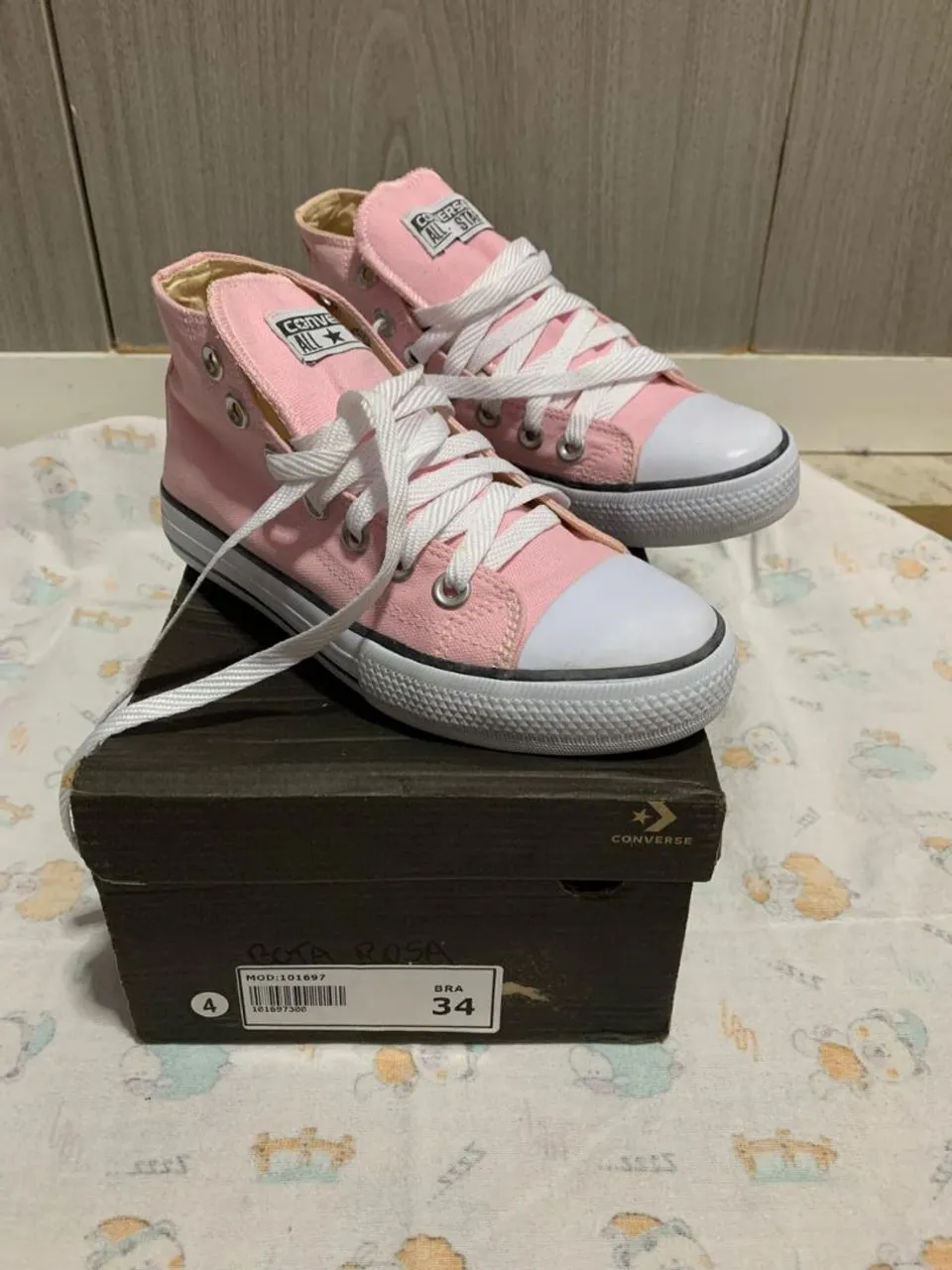 Converse All Star Rosa - Tamanho 34 ,130.00