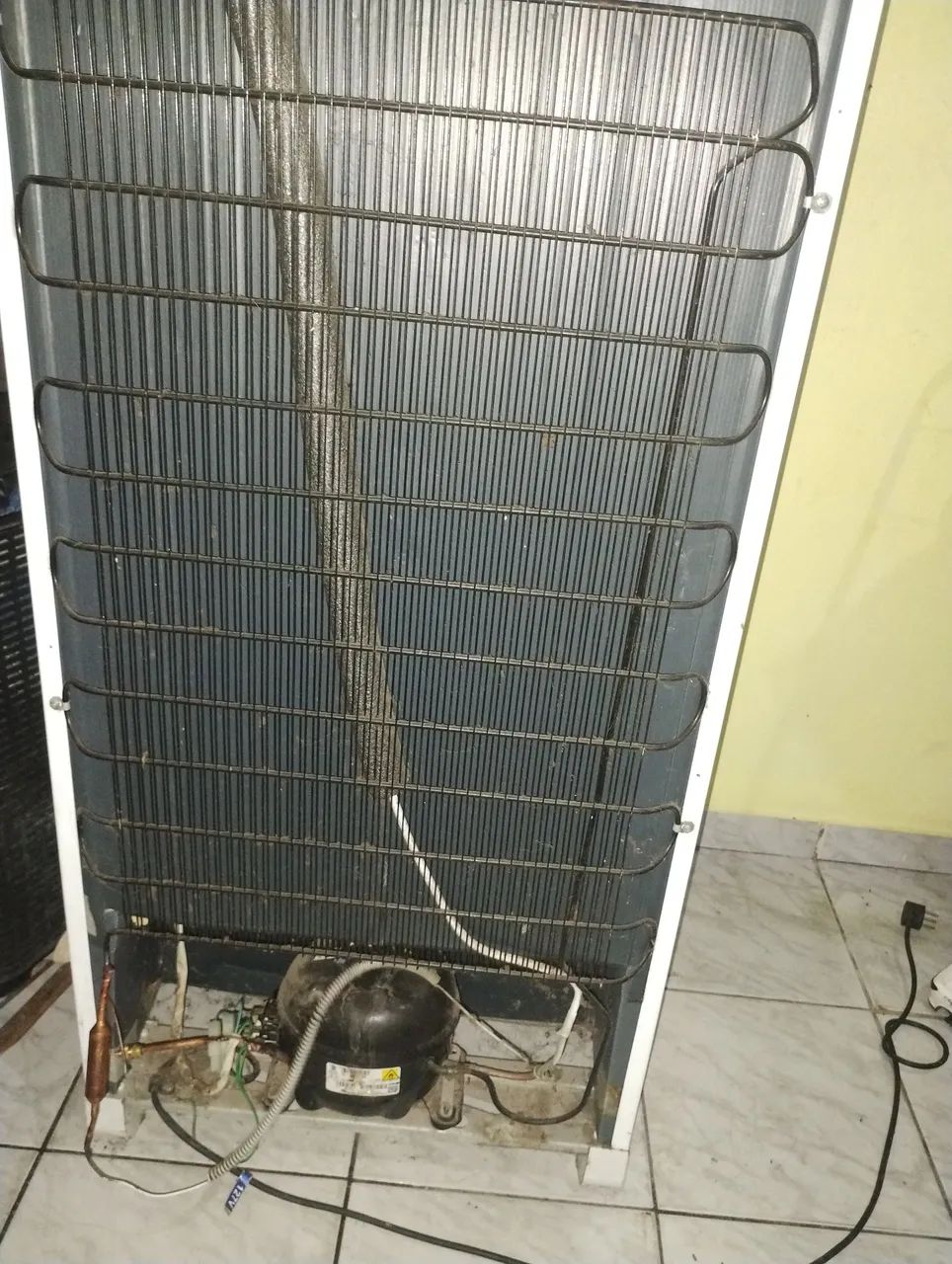 Geladeira Esmaltec Celpa - Foto 5