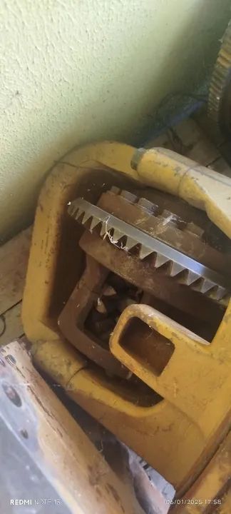 Peças novas e usadas 