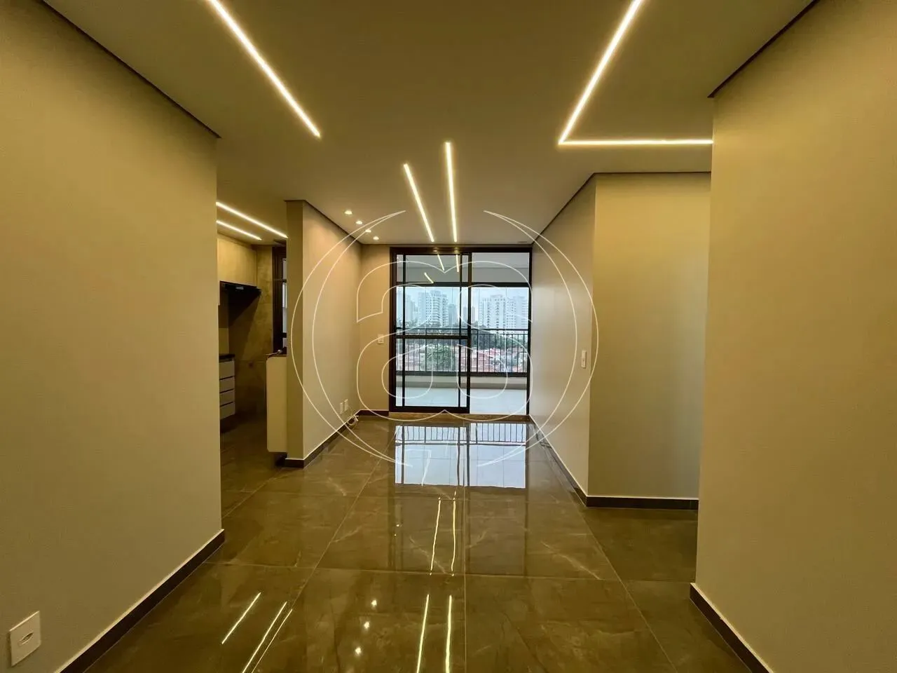 APARTAMENTO COM SUÍTE PARA VENDA E LOCAÇÃO EM CH. SANTO ANTÔNIO