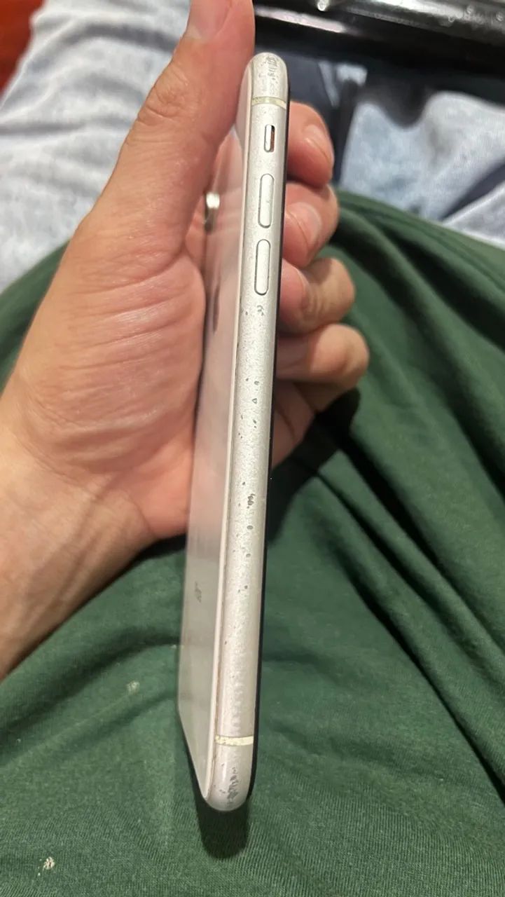 Vendo iPhone XR branco  - Foto 3