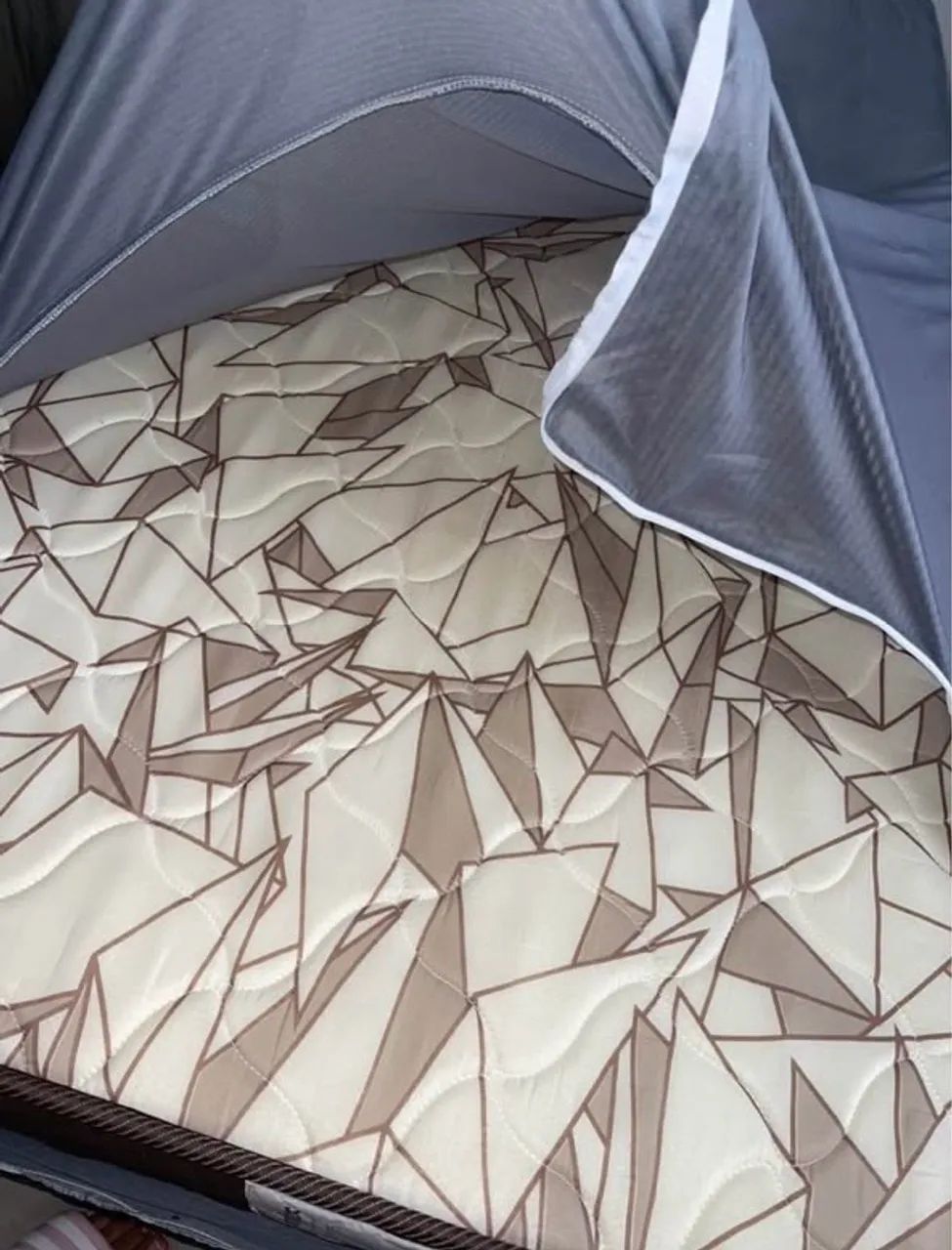 Base de cama com colchão / solteiro  - Foto 3