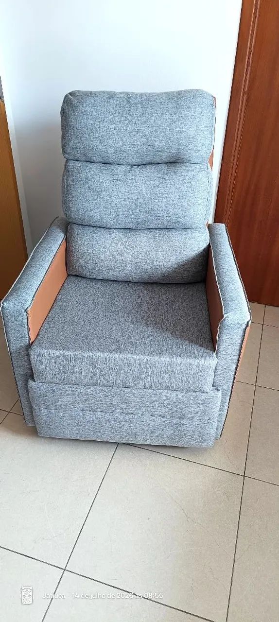 VENDO CADEIRA RETRÁTIL 