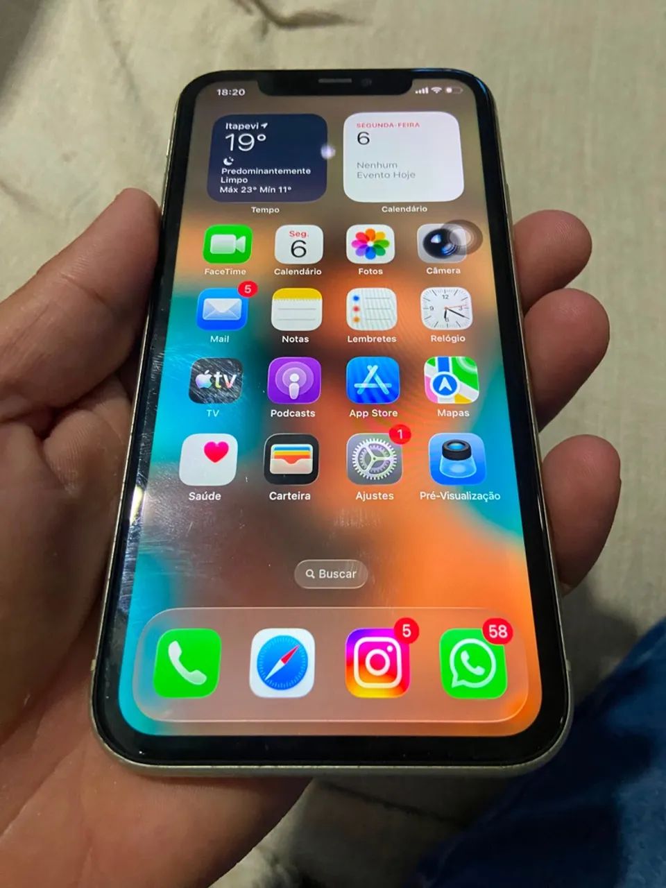 iPhone 11