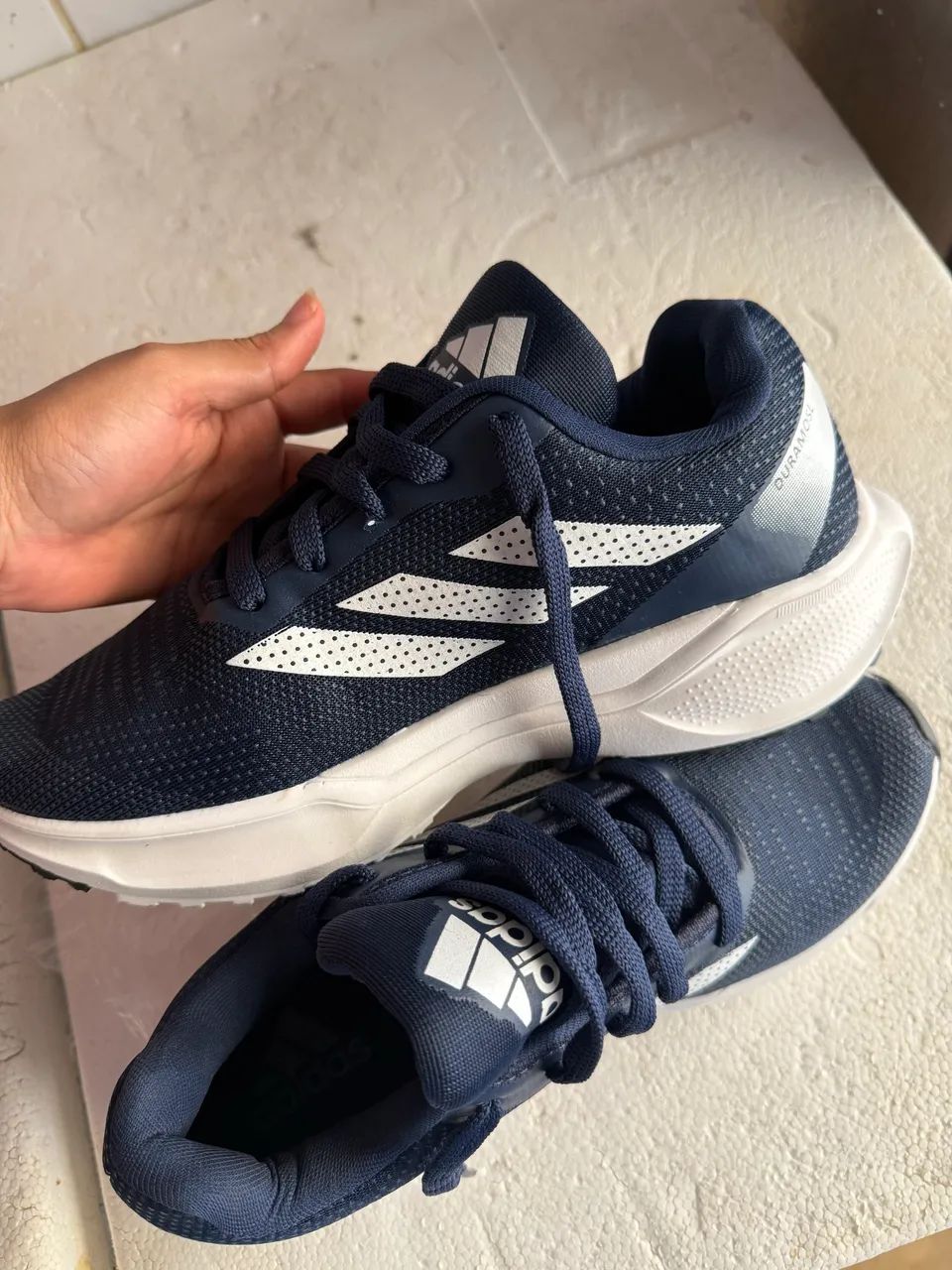 Tênis adidas 